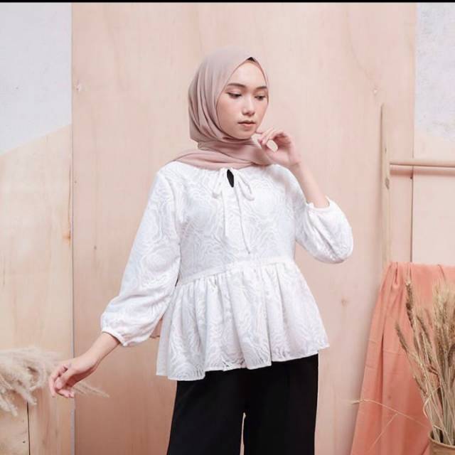 เสื้อ By Edmee.outfit สําหรับผู้หญิง