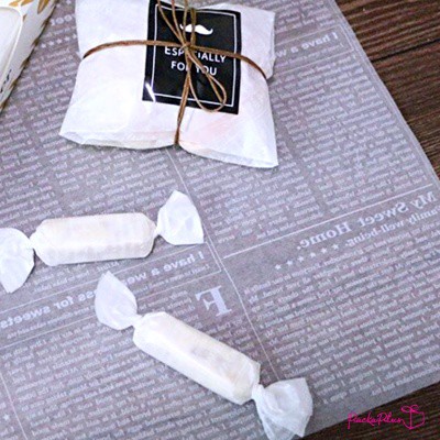 กระดาษไข Baking Paper Wax Paper 25-50 แผ่นรองอบ ห่อขนมน่ารัก รองกันติด วางเป็นฐานกันมันซึม ห่อขนม ทอ