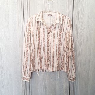 corduroy shirt💛 ลายดอก ผ้าลูกฟูกไม่หนา ใส่สบาย