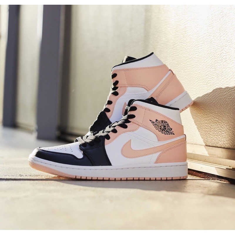 (พร้อมส่ง ของแท้100%) AIR JORDAN 1 MID CRIMSON TINT