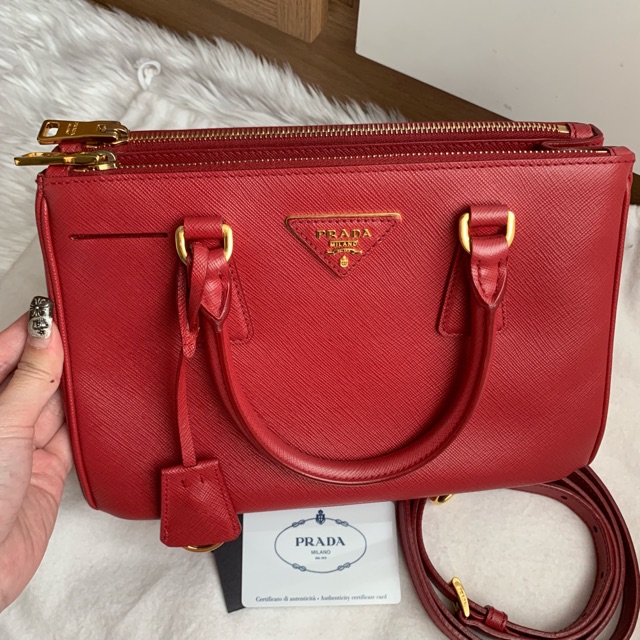 Prada saffiano 25