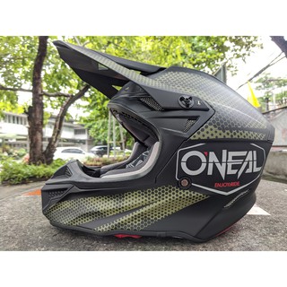 (ส่งฟรี!!!) หมวกวิบาก ONEAL 5Series COVERT สีดำ/เขียว M L XL XXL