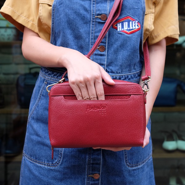 กระเป๋าสตางค์สะพายได้รุ่น Kiseki (Hatsukoi Leather Bag)