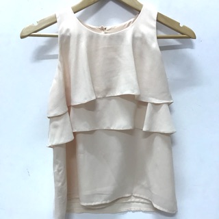 เสื้อกล้ามระบาย ยี่ห้อ Stilista