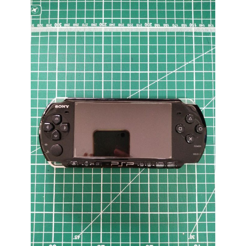 PSP รุ่น 3000​ 8GB มือสองของแท้​10000000%