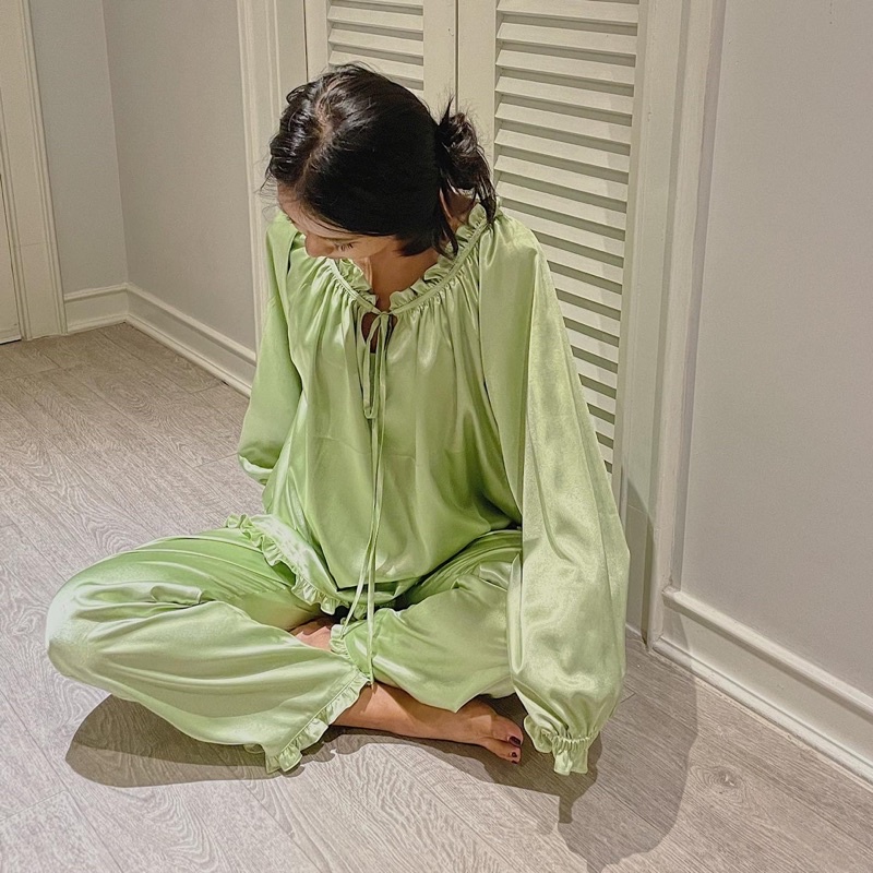 ชุดนอนขายาว ผ้าซาติน: Cozy Night Pajamas🩵✨ - รูปที่ 3