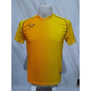 เสื้อกีฬา grandsport ราคาป้าย 295 ลดเหลือ 150 บาท