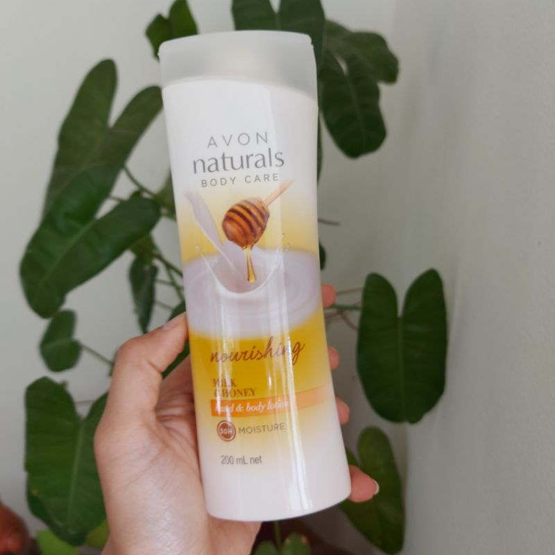 [ลดล้างสต็อก] Avon ครีมทาผิว โลชั่นเอวอน Milk and Honey  นมและน้ำผึ้ง ขนาด 200 มล.