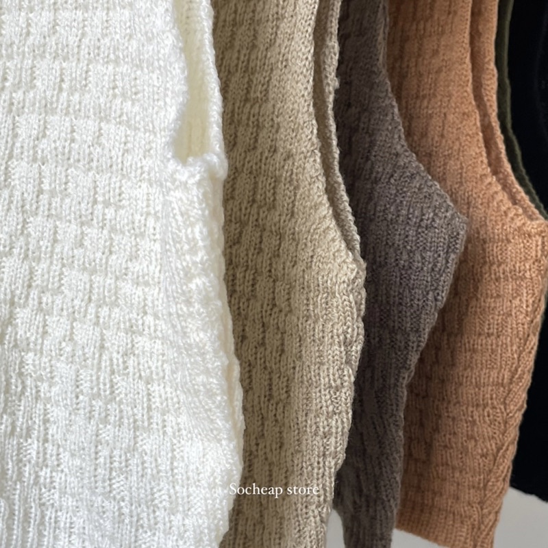 lot สุดท้าย (พร้อมส่ง)Knit knit top เสื้อกล้ามครอปไหมพรม 🧵 I socheap store - รูปที่ 7