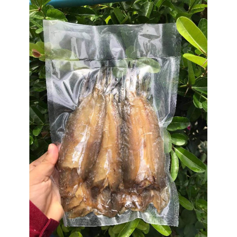 ปลาแห้งปลาน้ำดอกไม้ถุงละ 150 บาทสดใหม่จากทะเลได้ประมาณ 10 ตัวจ้า