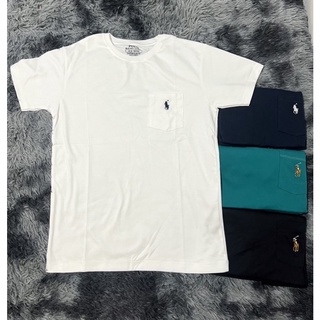 เสื้อผ้าแฟชั่นผู้ชายเสื้อยืดคอกลม POLO ปักโลโก้กระเป๋า ผ้าไม่บาง ผ้ายืดใส่สบาย มี 4 สี