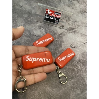 ไฟแช็ก พวงกุญแจ สีแดง ไฟเปลว supreme