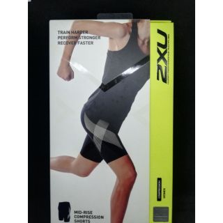 2xu womens mid-rise compression shorts