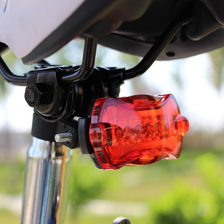 ไฟหลังจักรยาน  Bike Bicycle Lights LED อุปกรณ์จักรยาน จักรยาน