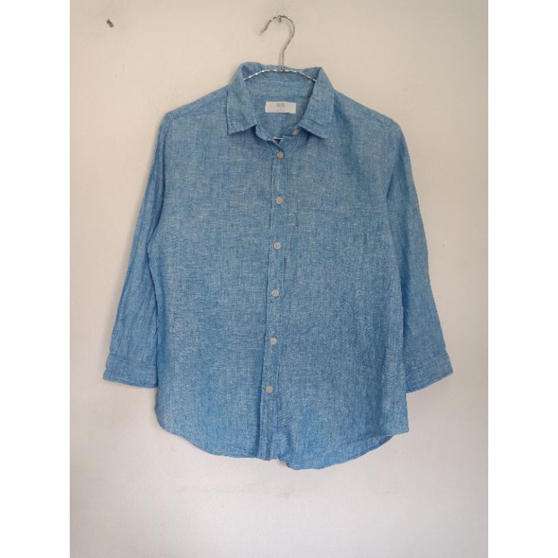 KEMEJA Uniqlo M เสื้อเชิ้ตผ้าลินินเด็กผู้หญิง