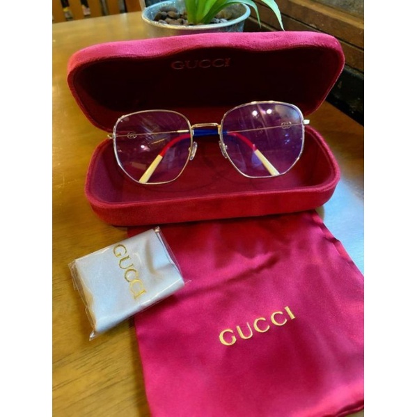 แว่น Gucci แว่นกรองแสง ขอบดำ และ ขอบทอง