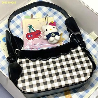 มีสินค้า✨👜2022 new retro girl shoulder bag กระเป๋าถือลายสก๊อตน่ารักหู bag