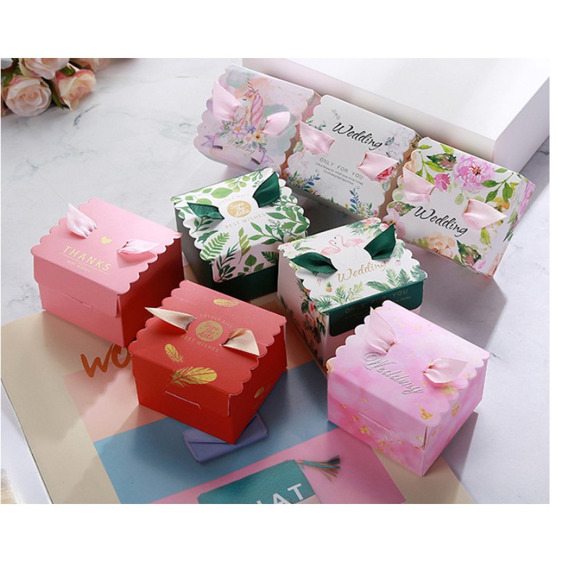 GIFT กล่องของขวัญ กล่องขนม กล่องของชำร่วย พร้อมโบว์สีน้ำตาล กล่องสี่เหลี่ยม+ริบบิ้น (พร้อมส่ง)