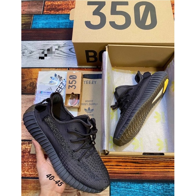🙏รองเท้าของ Yeezy350📸ภาพถ่ายจากของจริง📸งานดีงานสวยสั่งเลยส่งทุกวัน🛒พร้อมส่งฟรีอุปกรณ์ครบตามรูปส่งเอง(รับตัวแทน)👫😍🙏