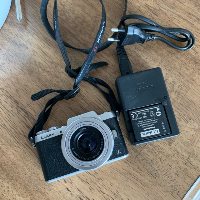 PANASONIC Camera Lumix DMC-GF8 KIT 12-32mm มือ 1 / 2 หมื่น