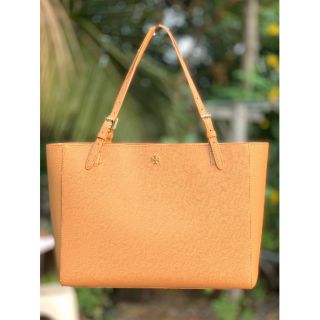 CARDAMOM

Tory Burch Emerson Buckle Tote