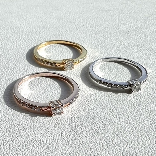 Linda 100 H&amp;A ring. (แหวนงานชุบทองคำขาว 18k เพชร CZ น้ำ 100 เจียระไนแบบเหลี่ยม H&amp;A เหมือนเพชรแท้ แหวนข้อ/นิ้วก้อย-อวบมาก