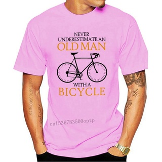 เสื้อยืดผ้าฝ้ายพิมพ์ลายขายดี เสื้อยืดผ้าฝ้าย คอกลม พิมพ์ลาย Never Underestimate Old Man BICYCLE สําหรับผู้ชาย 222O