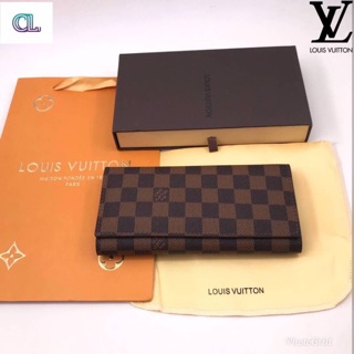 กรัฝะเป๋าตังค์หลุยส์ พร้อมกล่อง Louisvuitton