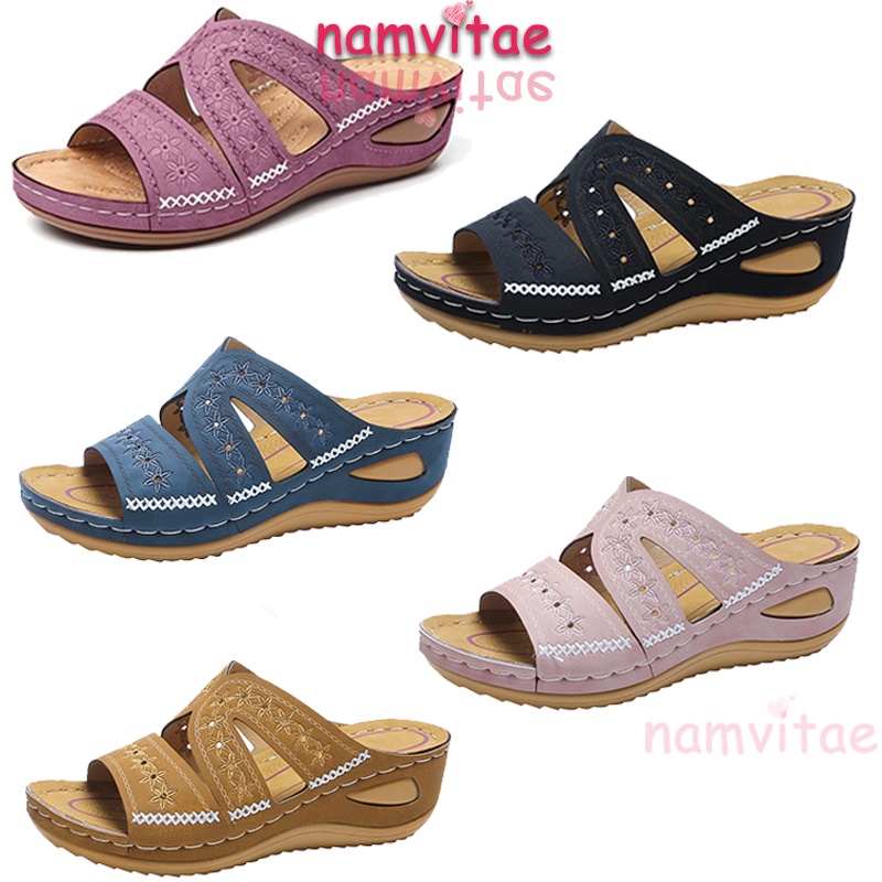 รองเท้าแตะ เปิดนิ้วเท้า กันลื่น ลายดอกไม้ ฉลุลาย พลัสไซซ์ สไตล์เรโทร เหมาะกับฤดูร้อน สําหรับผู้หญิง