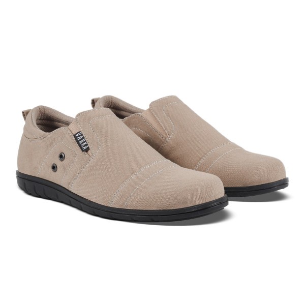 Hertz - Men& 39;s Slip On Shoes V 4468 รุ่นใหม่ล่าสุด Casual Relaxing Street Quality Price สีครีม