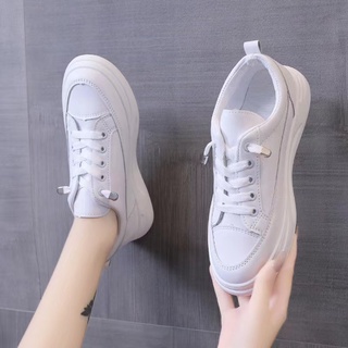 รองเท้าผ้าใบ เสริมส้น1นิ้ว แบบหนังนิ่ม ใส่เที่ยว ใส่เรียน รองเท้าลำลองแบบเก๋ๆ 👟TP301👟