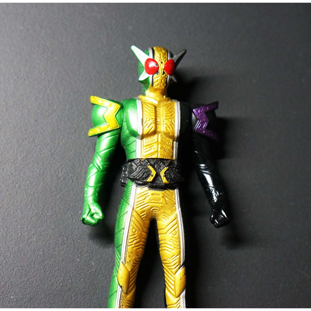 Bandai W Cyclone Joker Gold Xtreme 4.5 นิ้ว มดแดง มาสค์ไรเดอร์ Soft Vinyl Masked Rider Soft Vinyl Ka