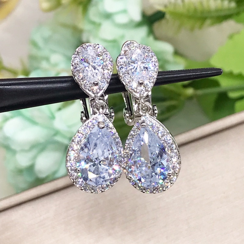 (สินค้าพร้อมส่ง) ต่างหูหนีบ ต่างหูเจ้าสาว ต่างหูเพชร CZ แบบดีไซน์หยดน้ำมาคีส์ล้อมเพชร แบบหนีบ​ ​เล่นระดับคลาสสิ ราคา ถูกที่สุด ดีลบีเคเค แกลเลอรีภาพที่ 6