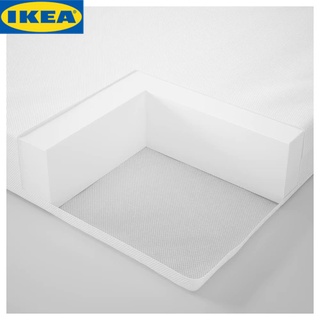 IKEA PLUTTEN พลุตเต็น ที่นอนโฟมสำหรับเตียงขยายได้ ที่นอนมีพื้นผิวเรียบเนียนเหมือนกันทั้งสองด้าน จึงสลับด้านใช้ได้ตามต้อง