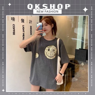 QKshop ⭐️เสื้อยืดแฟชั่นคอกลม ทรงโอเวอร์ไซส์ มีสเน่ห์ใส่แล้วสะดุดตาสุดๆ แต่งตัวง่ายๆ 🌼แมทช์เข้ากับทุกลุค 😎👍🏻🛍️