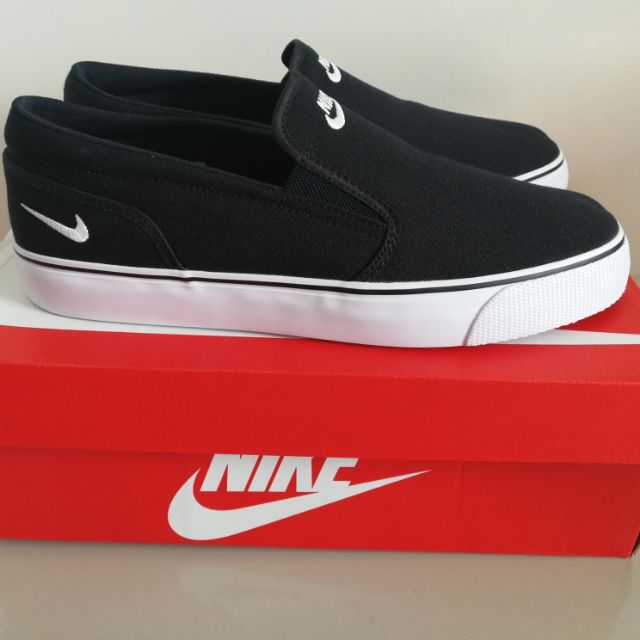 Nike toki slip-on ของแท้ 1000% นะครับ