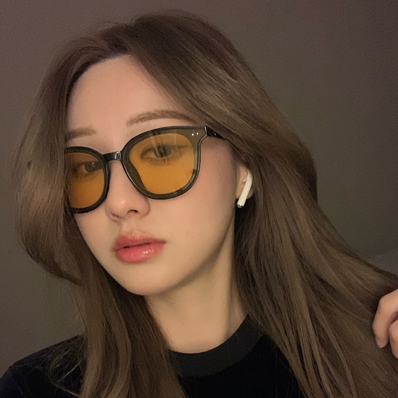 แว่นตากันแดด เลนส์สีส้ม ยอดนิยม ผู้หญิง ระดับไฮเอนด์ แฟชั่นสไตล์เกาหลี อินเทรนด์ สีเหลือง แว่นกันแดด สําหรับเด็กผู้หญิง เรียบง่าย กรอบเล็ก แว่นตา