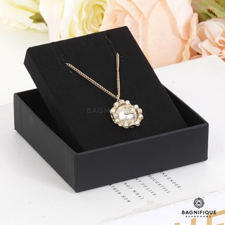 CHANEL SHORT NECKLACE PENDENT CC LOGO PEARL