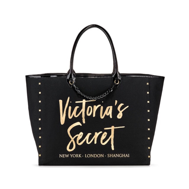 กระเป๋า oversize bag จาก victoria secret