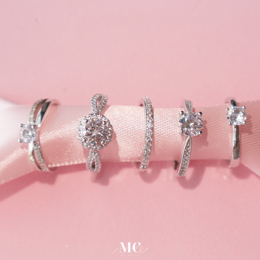 MCbrand.Jewelry🤍แหวนออกงาน เพชรเล่นไฟมาก✨ งานแฟชั่น เพชร Premium CZ  มี 5 แบบ ปรับขนาดได้ทุกวง✨💎มีใบรับประกันสินค้า💎