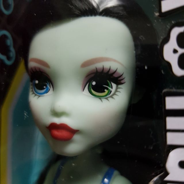 พร้อมส่งในไทย-ส่งฟรี  Monster High Draculaura Doll
