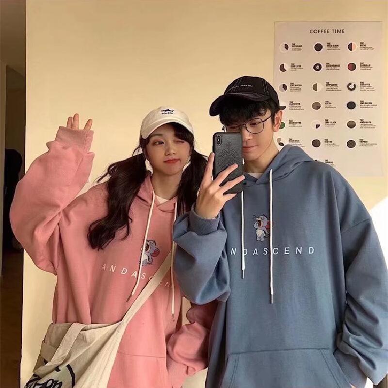 เสื้อกันหนาวแขนยาว มีฮู้ด แบบสวมหัว พิมพ์ลายตัวอักษร ทรงหลวม สไตล์ญี่ปุ่น แฟชั่นสําหรับผู้ชาย ไซซ์ M - 8XL