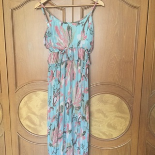 Used maxi dress แมกซี่เดรสลายดอกสีฟ้าชมพูพาสเทล