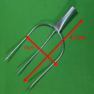 สางฟาง ส้อมโกยหญ้า โกยฟาง ส้อมสางฟาง สีเงิน Large steel fork, 3 prongs, solid steel