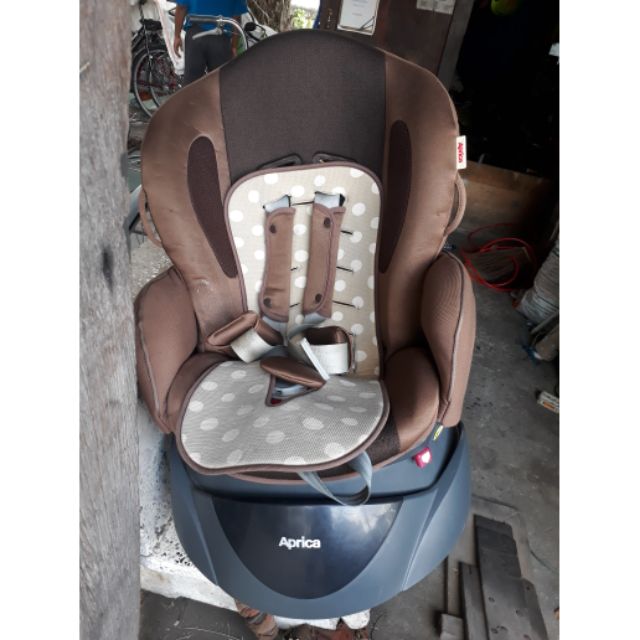 คาร์ซีท aprica มือสอง