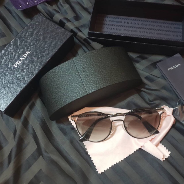 แว่นตา Prada ของแท้100% | Shopee Thailand