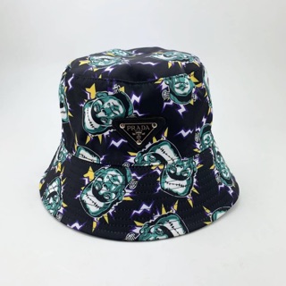 หมวก ปราด้า Bucket Hat ใส่ได้2ด้าน