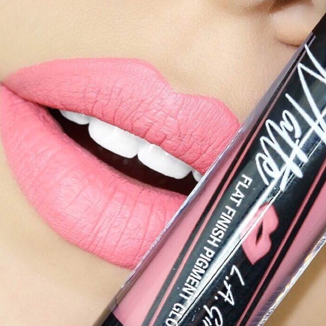 LA Girl Flat Finish Pigment Gloss 5g. สี Fantasy