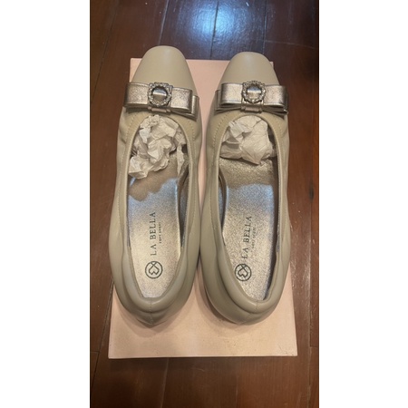 รองเท้า LA BELLA รุ่น Annabella Bow สี Ivory Size 39 มือสอง