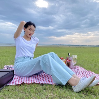 Picnic Denim ยีนส์เอวสูง ขากระบอก สีฟ้าพาสเทล- Herhis.bkk